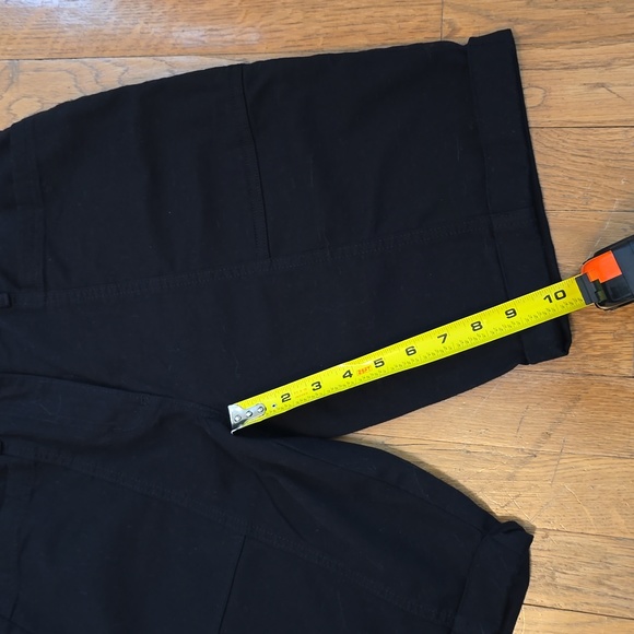 CROFT AND BARROW WOMEN'S BLACK MID-RISE SHORTS SIZE 6 - Picture 14 of 15